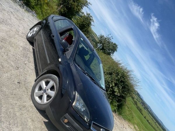 Ford Focus Hatchback, Petrol, 2006, Black