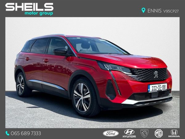 Peugeot 5008 MPV, Diesel, 2022, Red