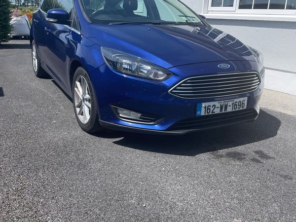 Ford Focus Hatchback, Petrol, 2016, Blue