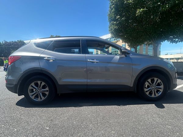 Hyundai Santa Fe SUV, Diesel, 2014, Silver
