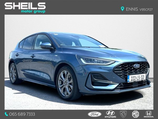 Ford Focus Hatchback, Petrol, 2022, Blue