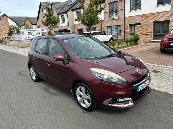 Renault Scenic MPV, Diesel, 2013, Red