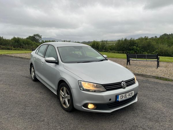 Volkswagen Jetta Saloon, Diesel, 2013, Silver