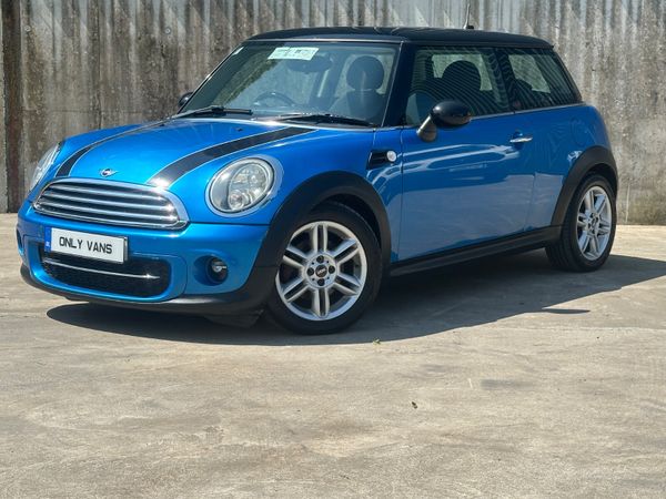 Mini Cooper Hatchback, Diesel, 2011, Blue