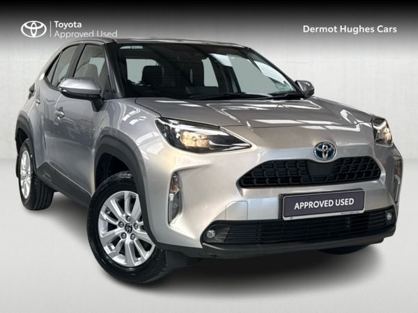 Toyota Yaris Cross Hatchback, Petrol Hybrid, 2022, Grey