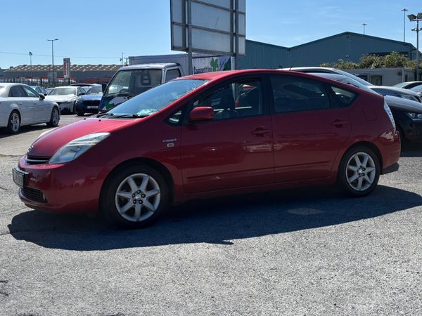 Toyota Prius Hatchback, Petrol Hybrid, 2008, Red