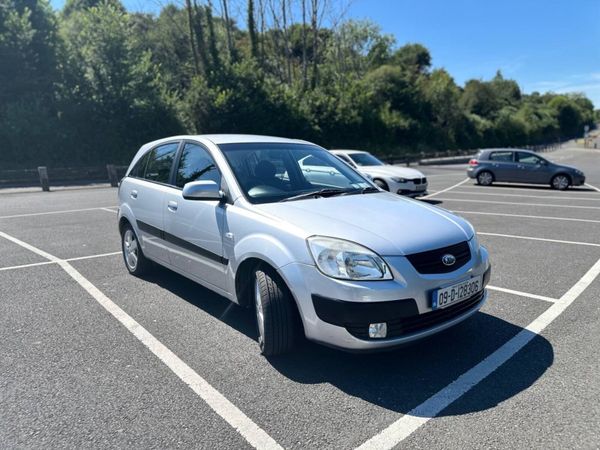 Kia Rio Hatchback, Petrol, 2009, Silver