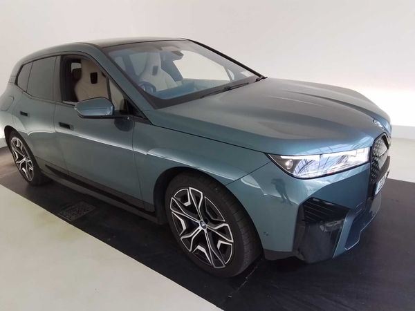 BMW iX Estate/Jeep, Electric, 2022, Blue