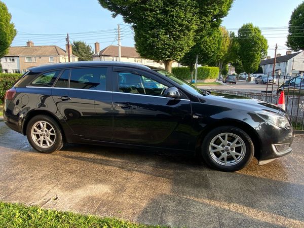 Opel Insignia Estate, Diesel, 2015, Black