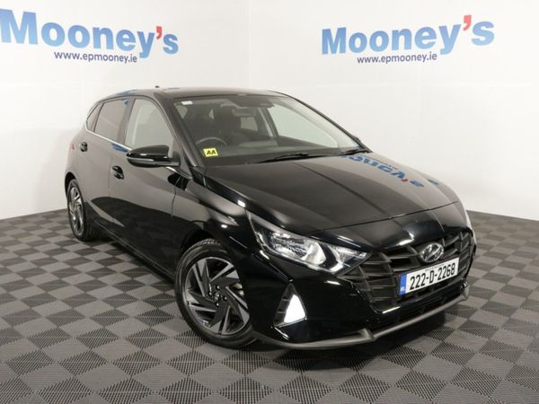 Hyundai i20 Hatchback, Petrol, 2022, Black