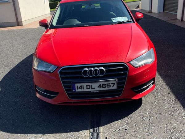 Audi A3 Hatchback, Diesel, 2014, Red