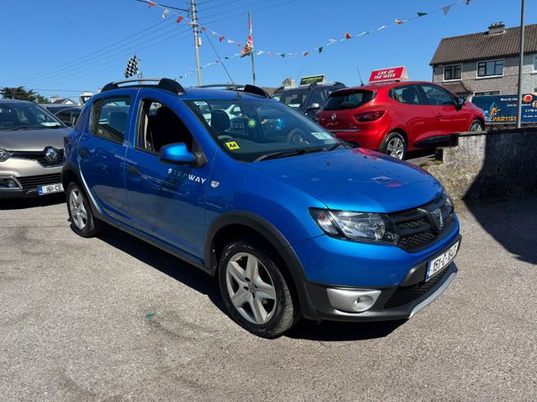 Dacia Sandero Stepway Hatchback, Diesel, 2015, Blue