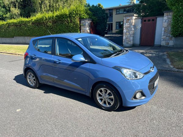 Hyundai i10 Hatchback, Petrol, 2016, Blue