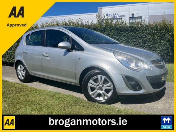 Opel Corsa Hatchback, Petrol, 2012, Silver