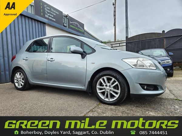 Toyota Auris Hatchback, Petrol, 2009, Silver