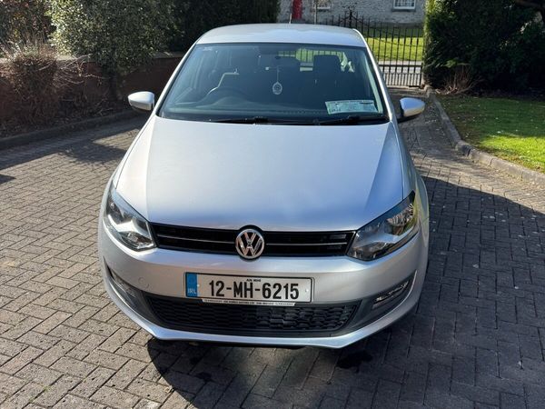 Volkswagen Polo Hatchback, Petrol, 2012, Silver