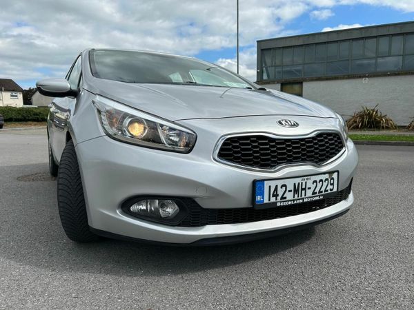 Kia Ceed Hatchback, Diesel, 2014, Silver