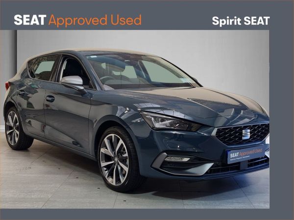 SEAT Leon Estate, Petrol Plug-in Hybrid, 2025, Blue