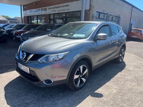 Nissan Qashqai Hatchback, Diesel, 2016, Grey