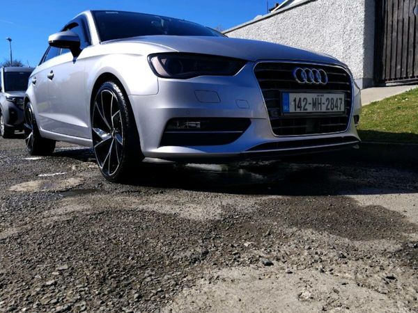 Audi A3 Hatchback, Petrol, 2014, Silver
