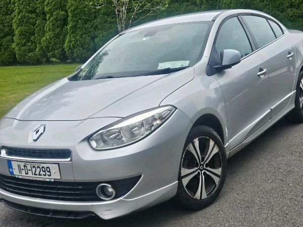 Renault Fluence Saloon, Diesel, 2011, Silver