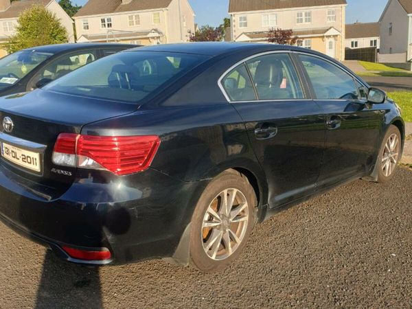 Toyota Avensis Saloon, Diesel, 2013, Grey