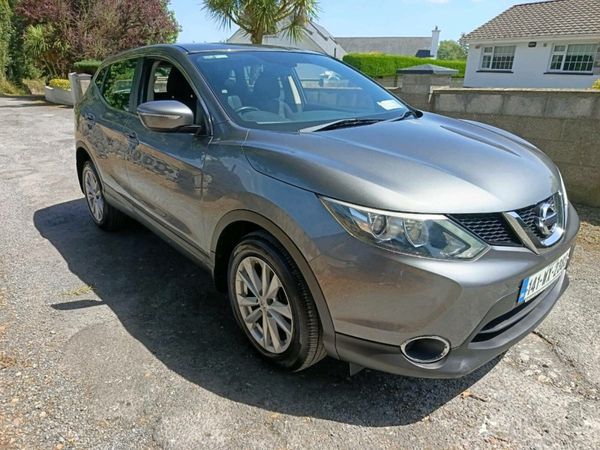 Nissan Qashqai Hatchback, Diesel, 2014, Grey