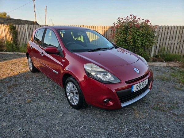 Renault Clio Hatchback, Ethanol Petrol, 2010, Red