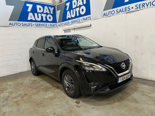 Nissan Qashqai MPV, Petrol, 2021, Black