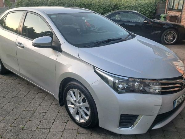 Toyota Corolla Saloon, Diesel, 2013, Silver