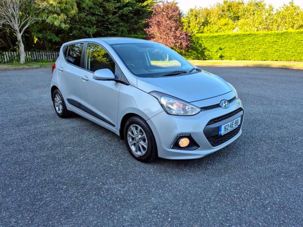 Hyundai i10 Hatchback, Petrol, 2016, Silver