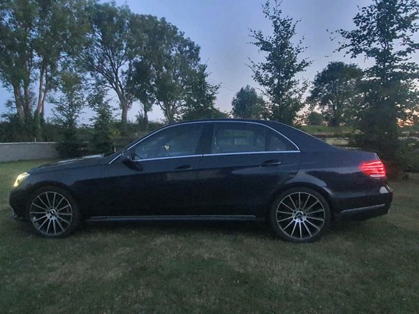 Mercedes-Benz E-Class Saloon, Diesel, 2015, Blue