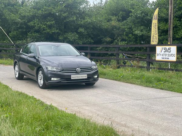 Volkswagen Passat Saloon, Diesel, 2019, Grey