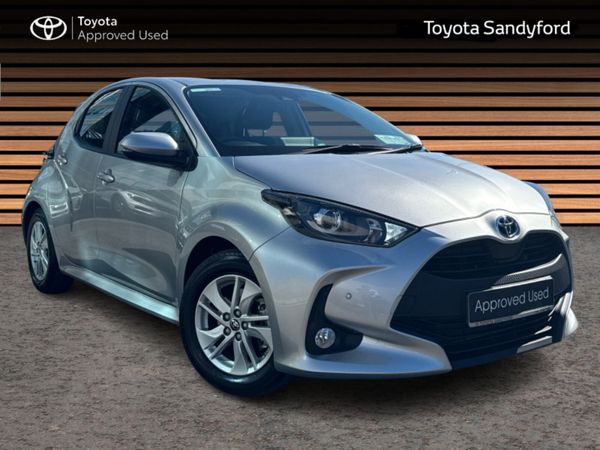 Toyota Yaris Hatchback, Petrol Hybrid, 2023, Grey