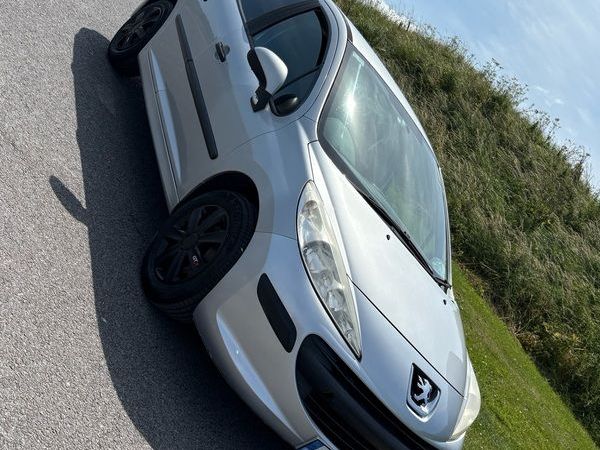 Peugeot 207 Hatchback, Petrol, 2008, Grey