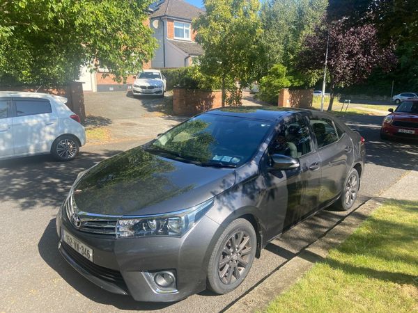 Toyota Corolla Saloon, Diesel, 2015, Grey