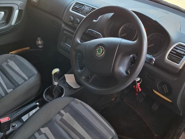 Skoda Roomster MPV, Petrol, 2006, Beige