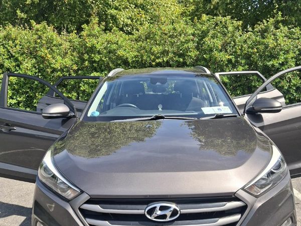 Hyundai Tucson SUV, Diesel, 2016, Grey