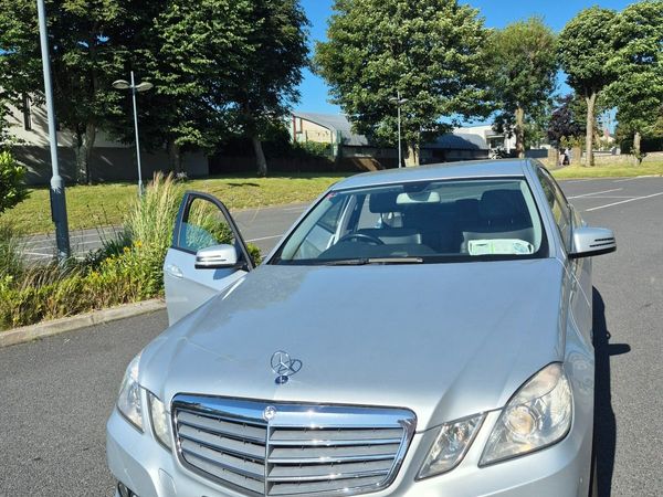 Mercedes-Benz E-Class Saloon, Diesel, 2010, Silver