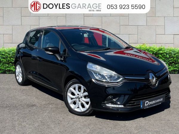 Renault Clio Hatchback, Petrol, 2017, Black