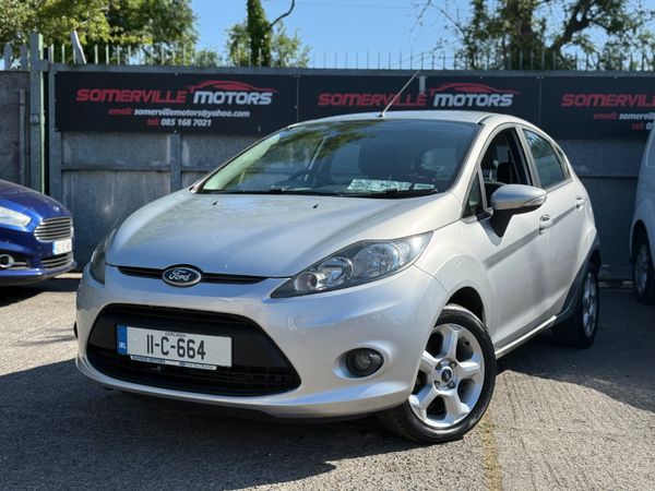 Ford Fiesta Hatchback, Petrol, 2011, Silver