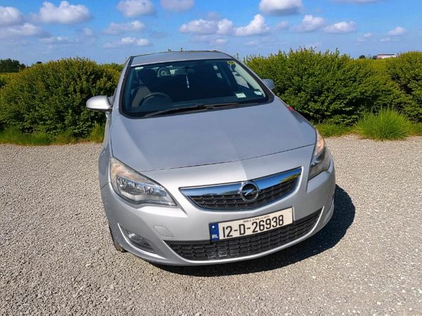 Opel Astra MPV, Diesel, 2012, Silver