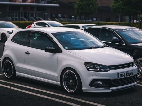 Volkswagen Polo Hatchback, Petrol, 2016, White