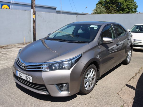 Toyota Corolla Saloon, Diesel, 2016, Bronze
