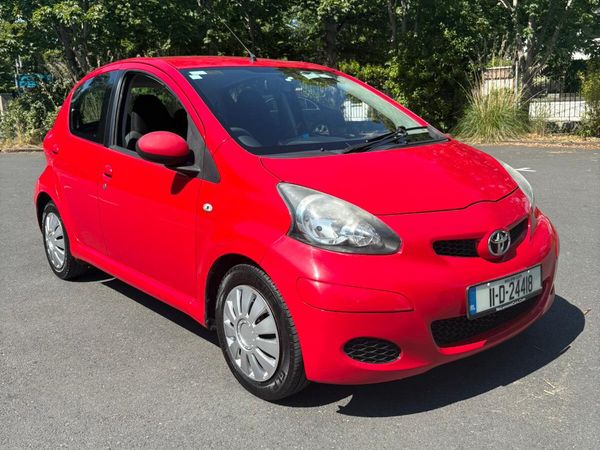 Toyota Aygo Hatchback, Petrol, 2011, Red
