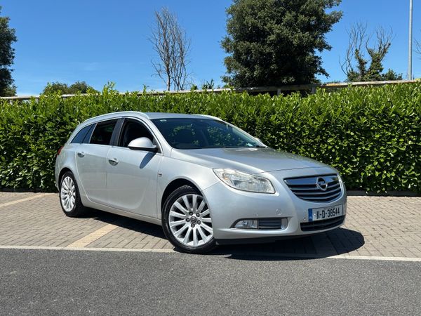 Opel Insignia Estate, Diesel, 2011, Silver