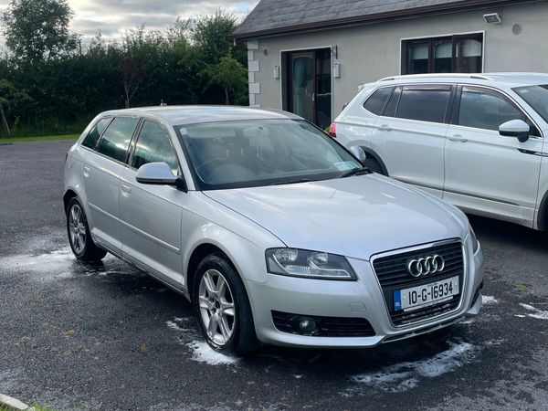 Audi A3 Hatchback, Diesel, 2010, Silver
