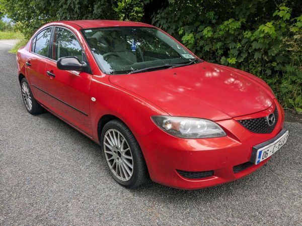 BMW 1-Series Hatchback, Petrol, 2006, Blue