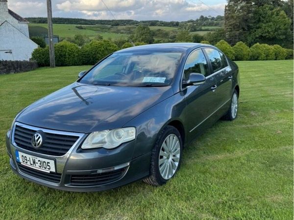 Volkswagen Passat Saloon, Diesel, 2009, Grey