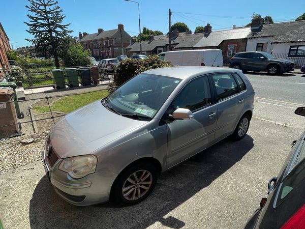 Volkswagen Polo Hatchback, Petrol, 2008, Silver